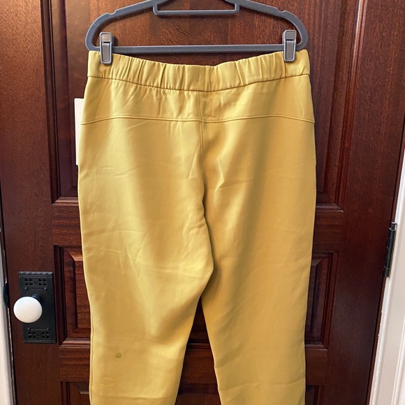 Lululemon NWT On The Fly woven crop pant size 10 - Picture 2 of 3